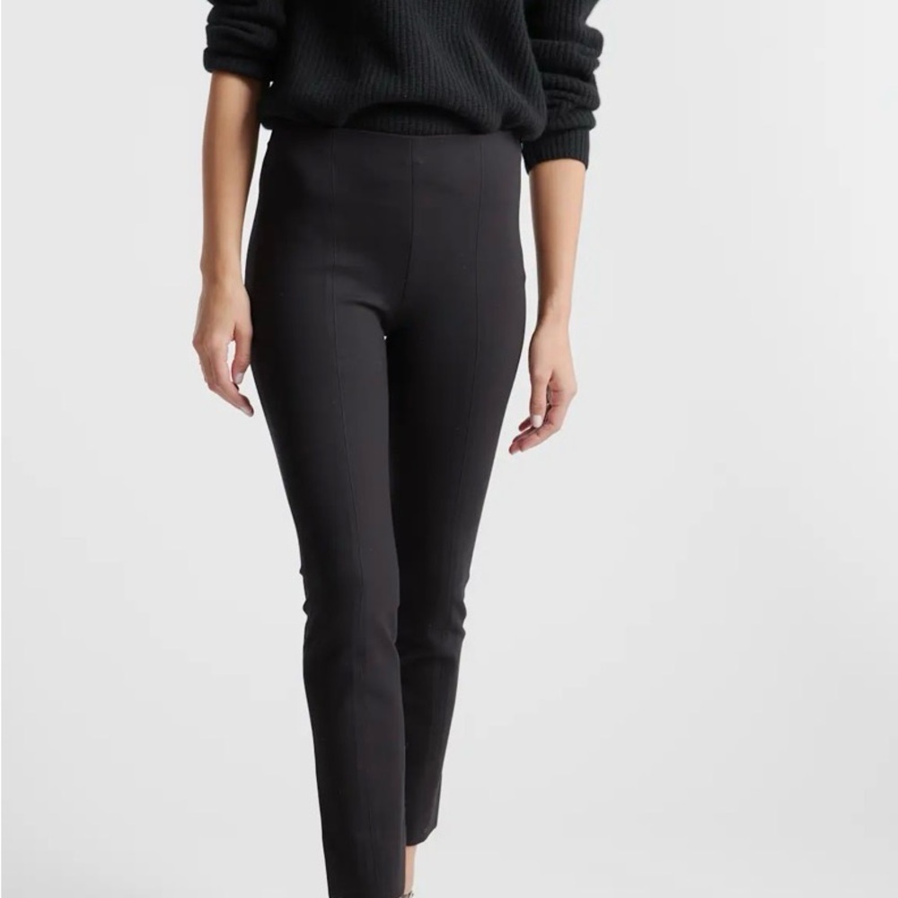 Quince Ultra-Stretch Ponte Pintuck Ankle Pants 25” medium black - Picture 2 of 3